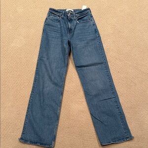 Abercrombie & Fitch Women's LOVE high rise Straight Leg Blue Jeans